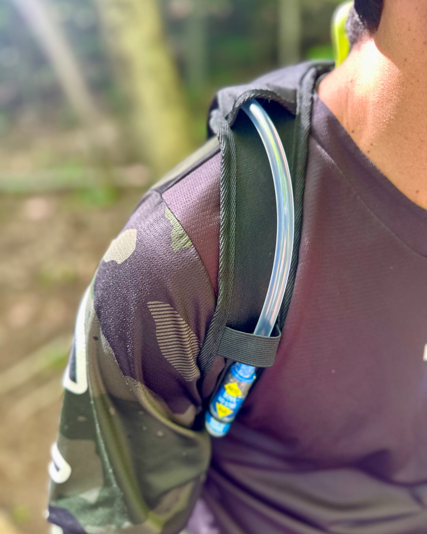 Mochila de Hidratación Ozark Trail 5L con Reservorio 2L