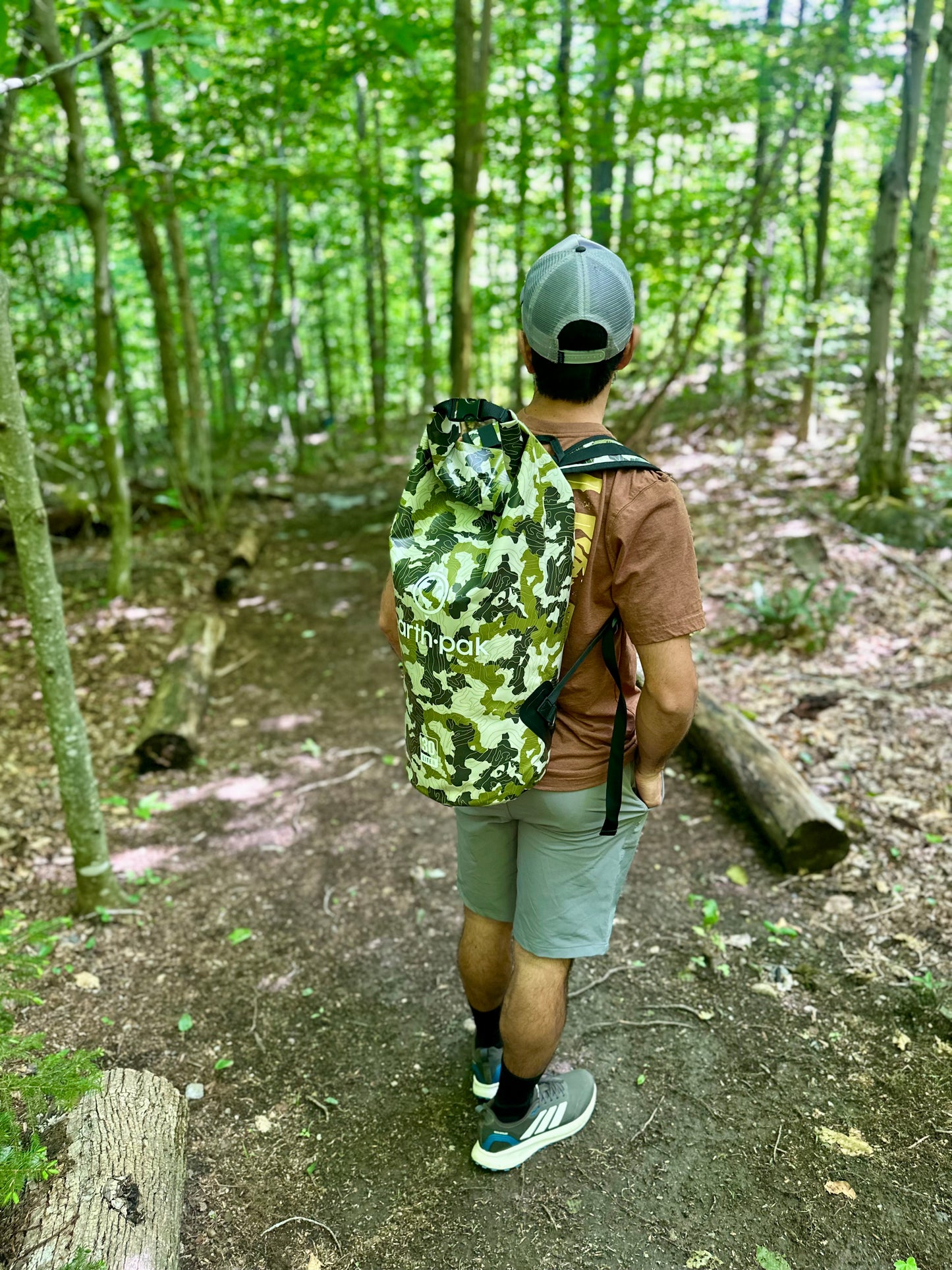 MOCHILA IMPERMEABLE 30L DRY BAG - EARTH PAK (PRÓXIMAMENTE)